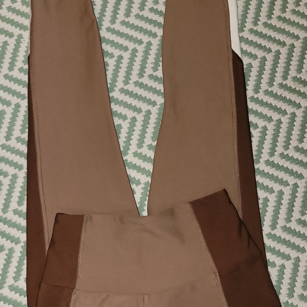 Abercrombie & Fitch YPB ScultLUX 7/8 High Waisted Leggings XS NWOT - Picture 4 of 7